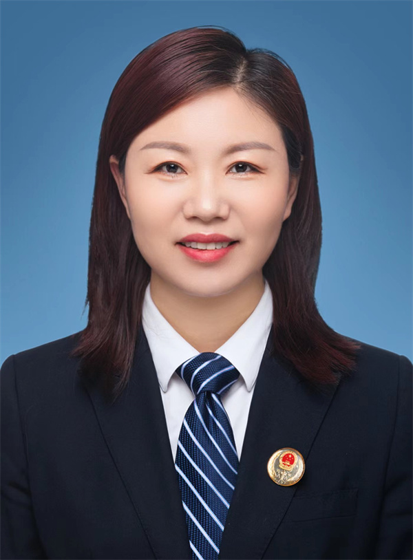 劉燕宏（支部副書(shū)記、副主任）